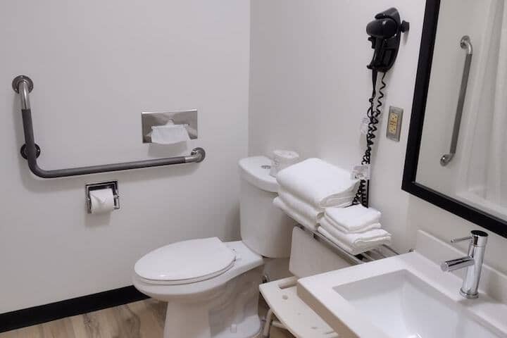 Room 19 of 27